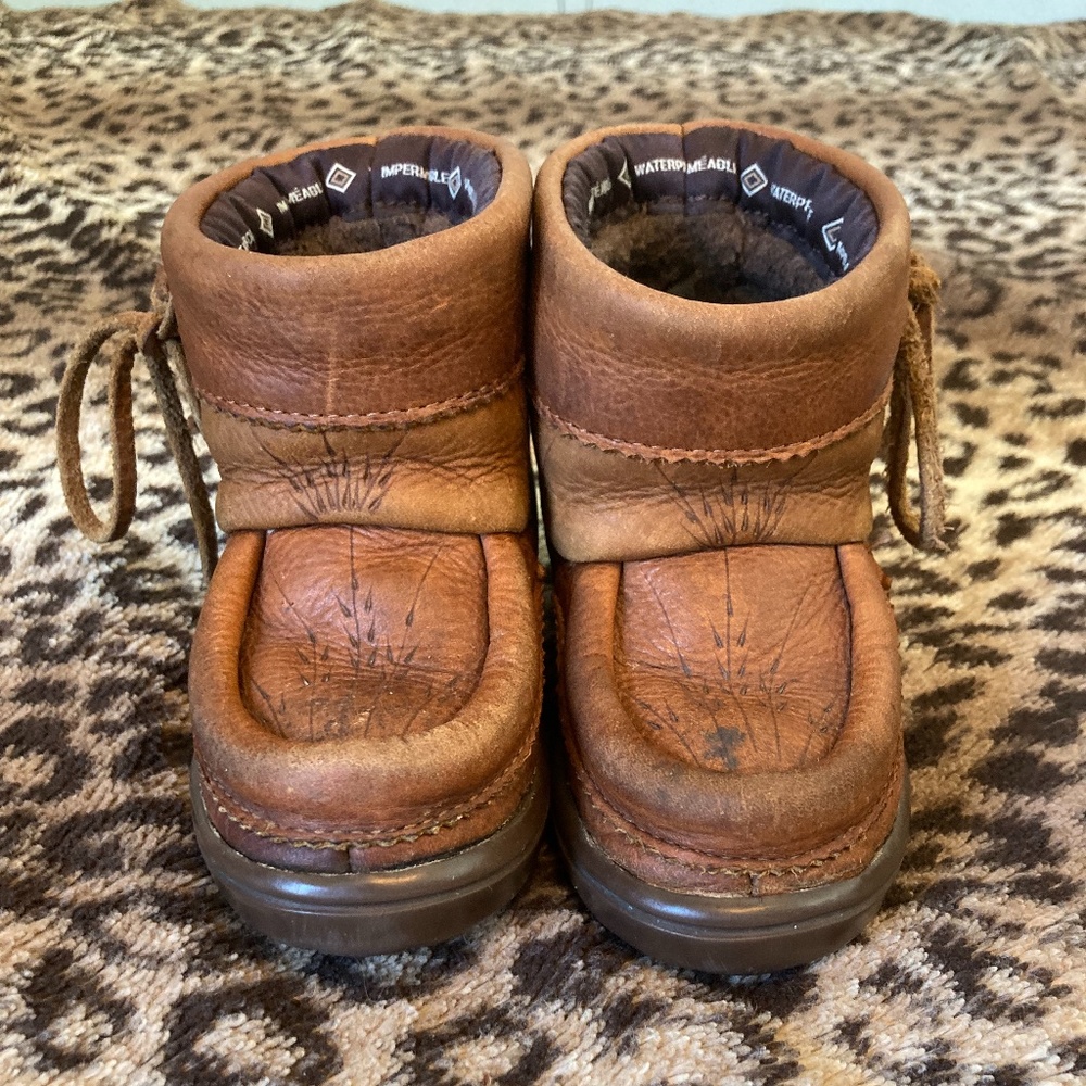 Toddler 7 Manitoba Mucklucks